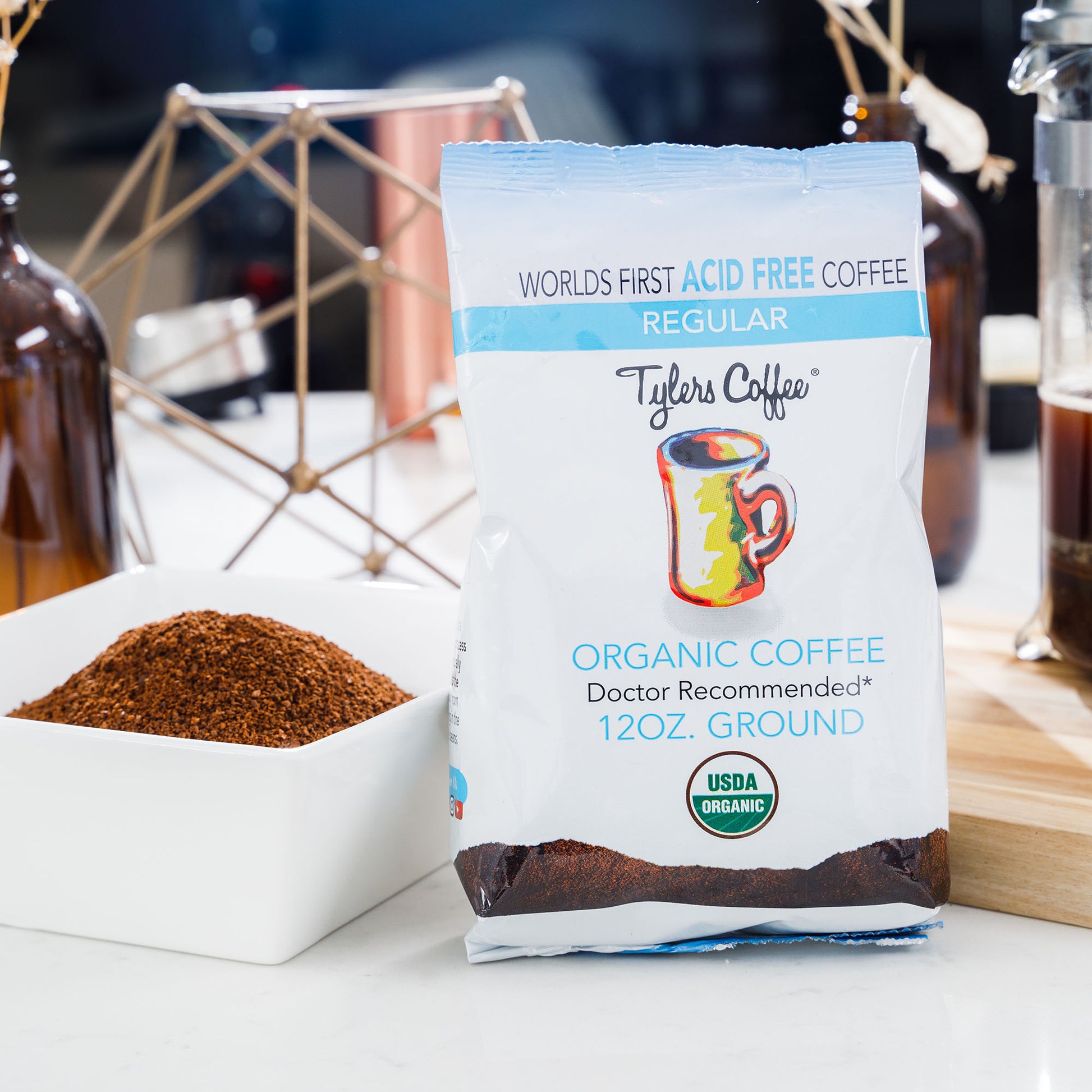Tyler's - Café molido orgánico sin ácido, 100% arábica de sabor completo,  pH neutro, Caffenado, sin regusto amargo, suave para la digestión, reduce  el
